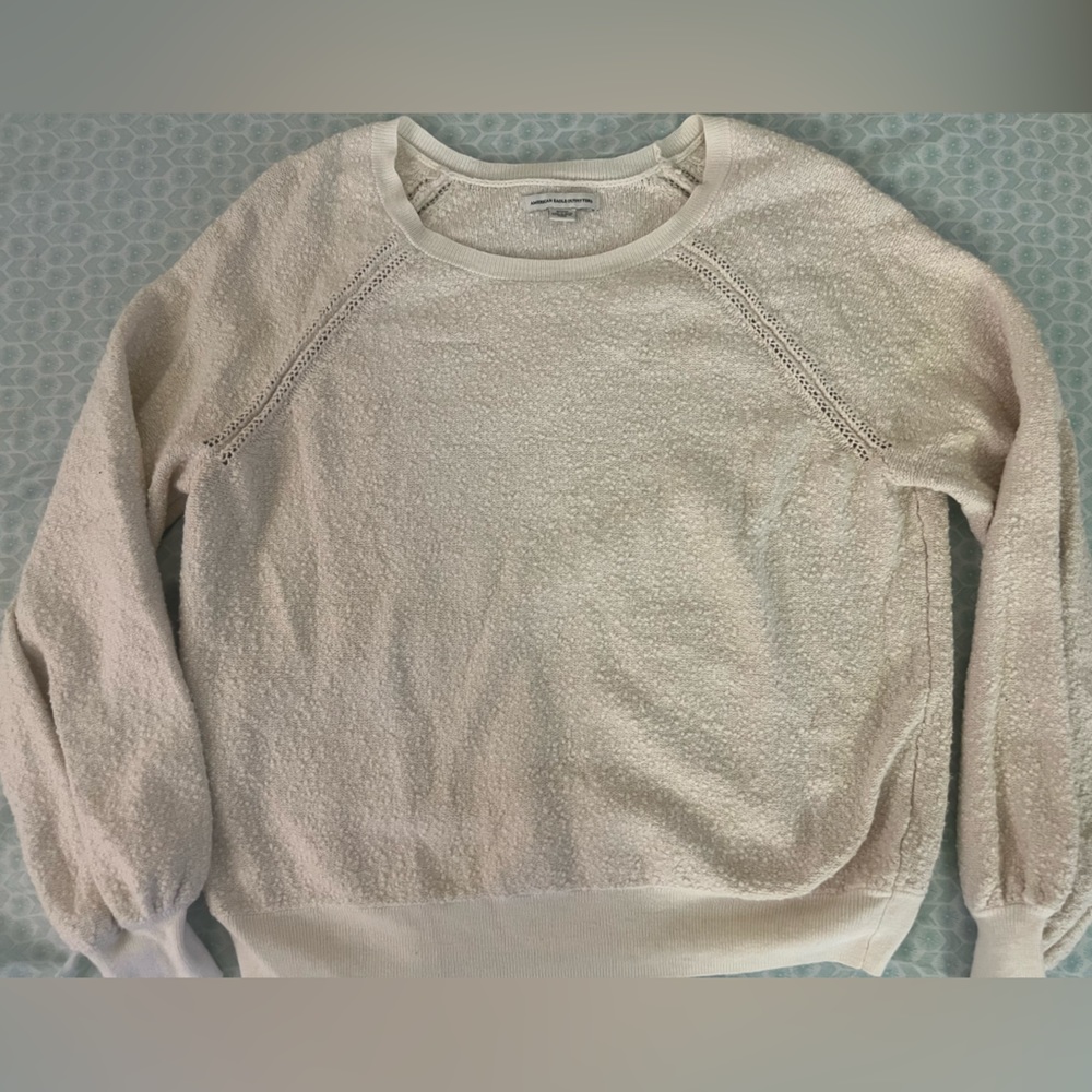 cream american eagle sweater